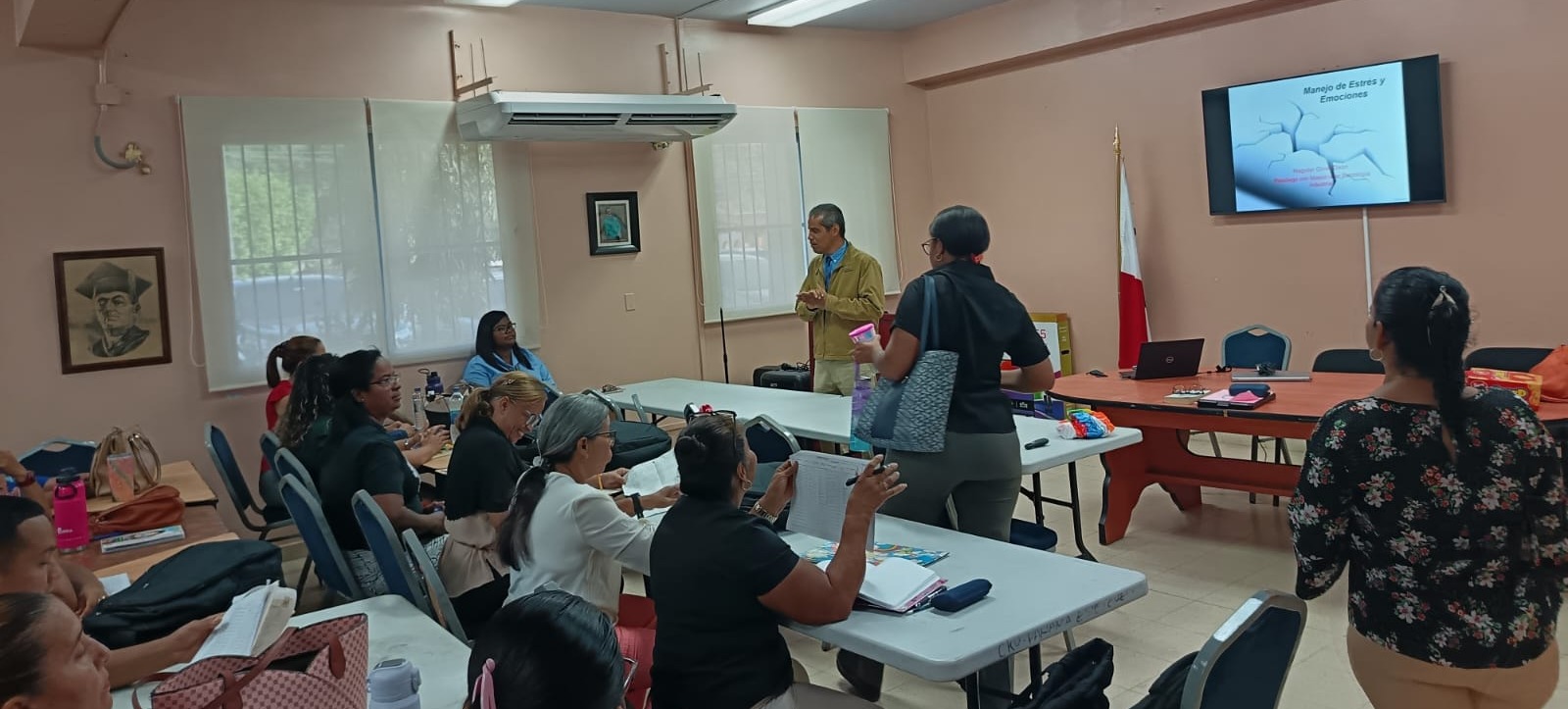 Personal de Chepo se capacita sobre Inteligencia Emocional