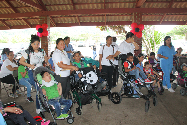 Pre campamento promueve relación de padres e hijos