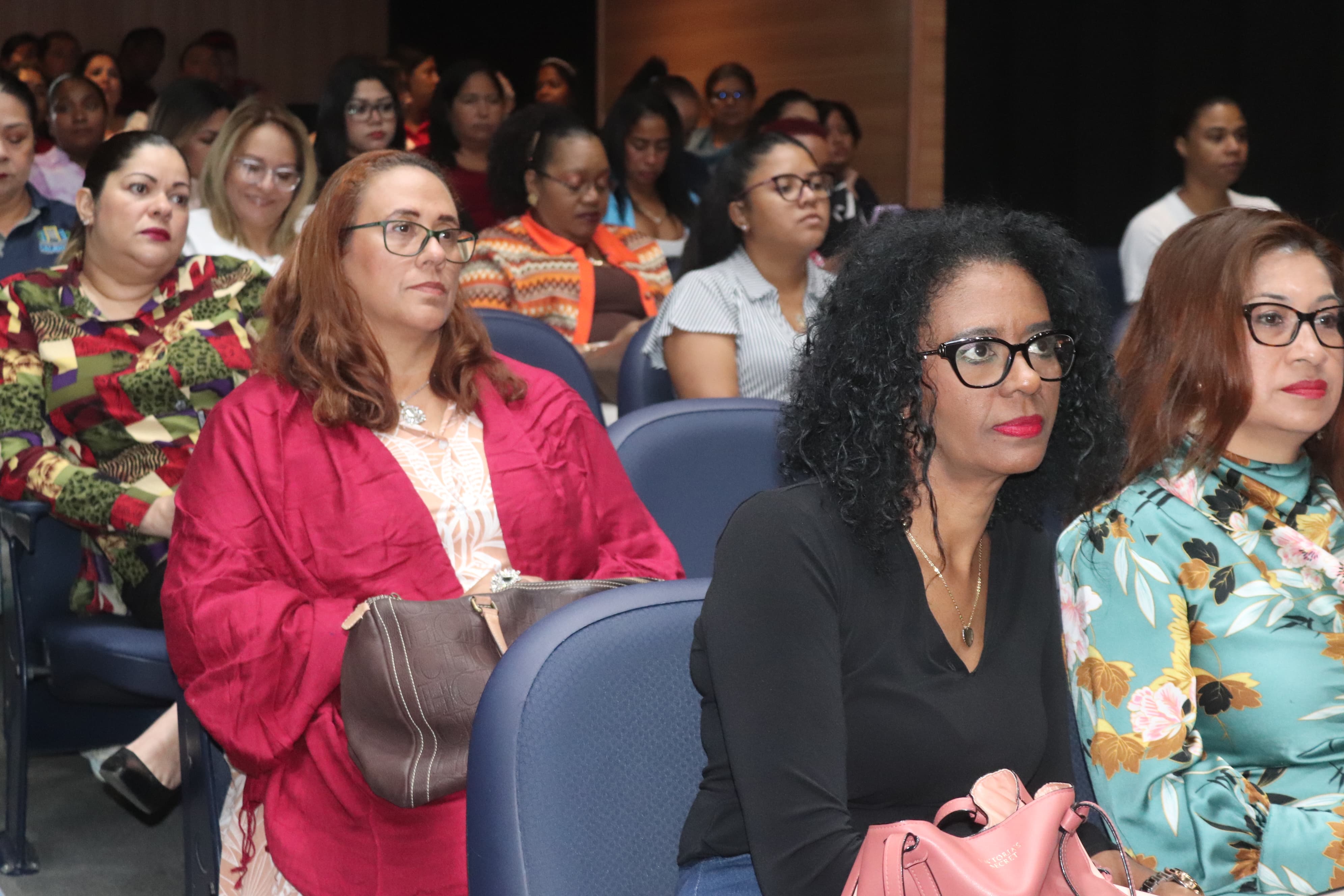 El IPHE presente en Foro: Mujer Informada, Mujer con Poder
