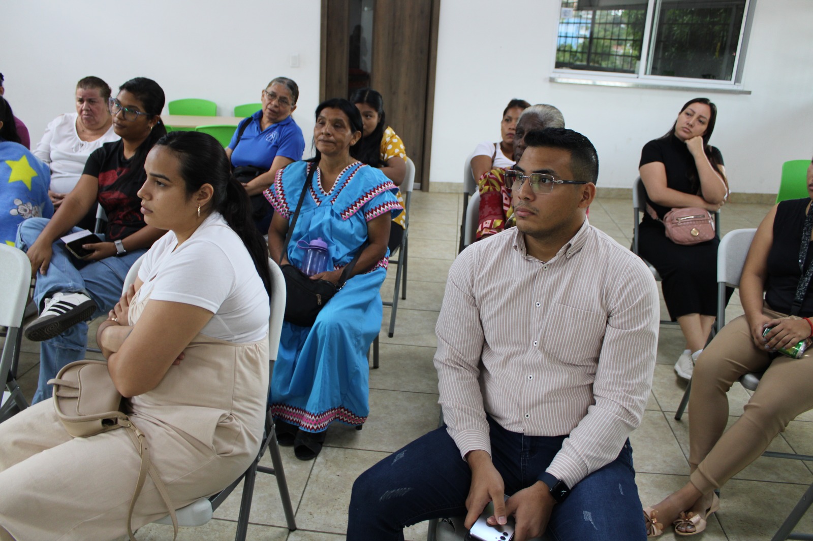 Padres de familia de ENSOR reciben orientaciones sobre el proceso educativo.