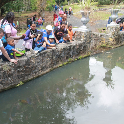 Comunidad educativa del PEP visita el Parque Municipal Summit