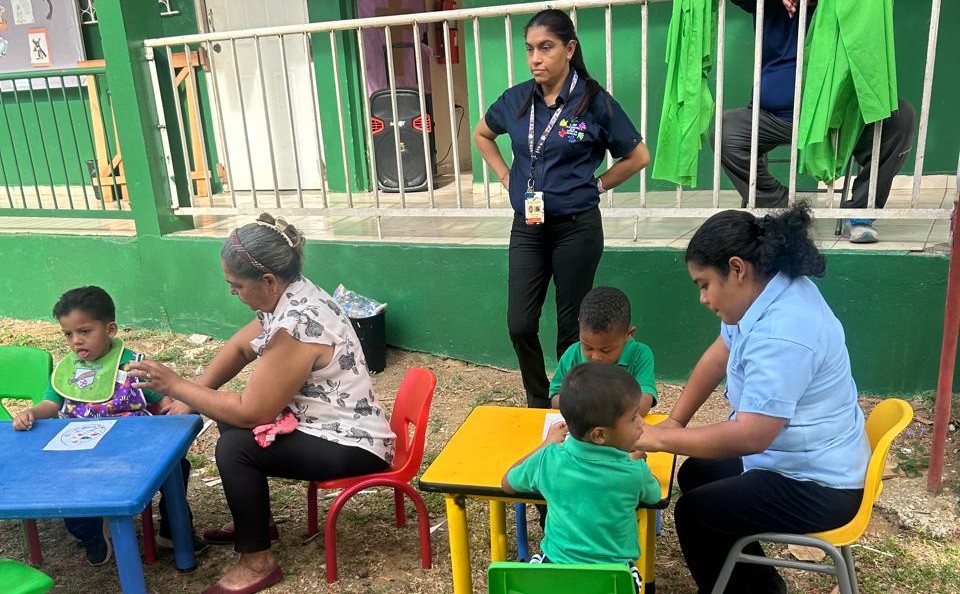Realizan taller al aire libre y de pintura en Aguadulce