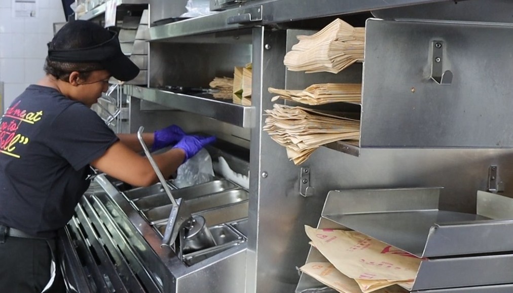 Inclusión Sin Límites: Jóvenes con discapacidad muestran su talento en Taco Bell Panamá