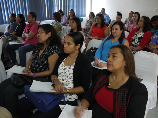 Profesionales del IPHE se capacitan sobre modelo de empleo con apoyo