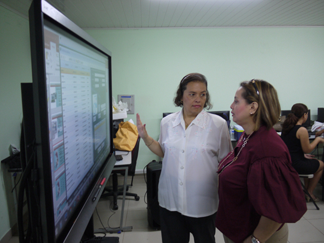 Docentes utilizarán programa inclusivo en sus aulas de clase
