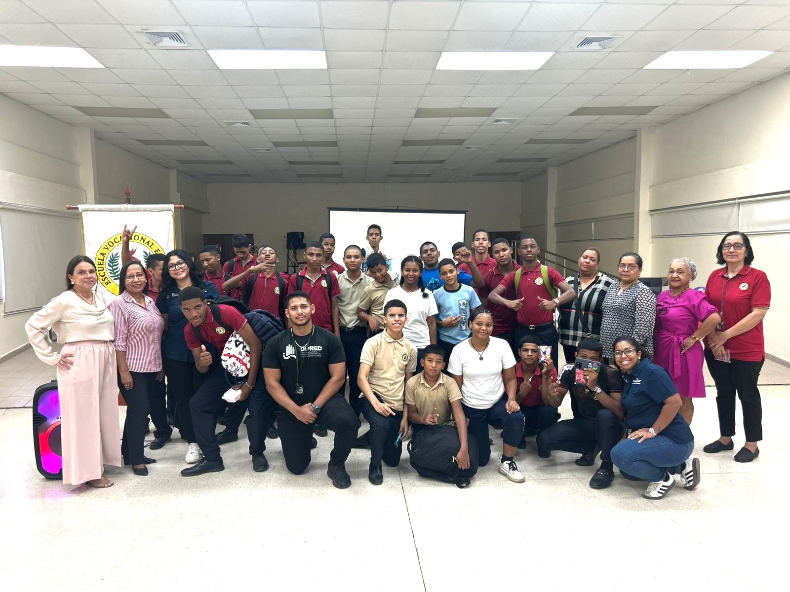 Escuela Vocacional Especial (EVE) del IPHE celebra exitosa clausura de programas de desarrollo integral inclusivo