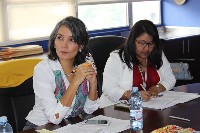Revisan formato de formulario de evaluación para servidores públicos