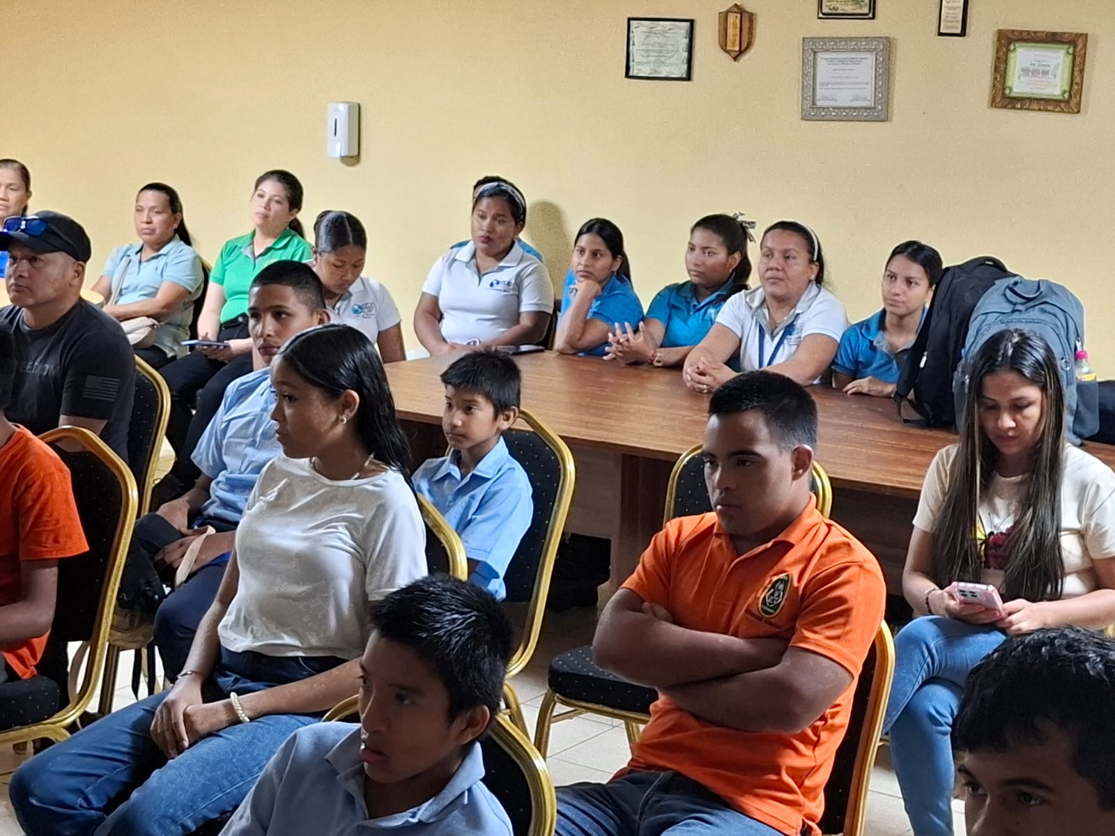Padres y estudiantes de Veraguas conocen la importancia del cuidado de las plantas