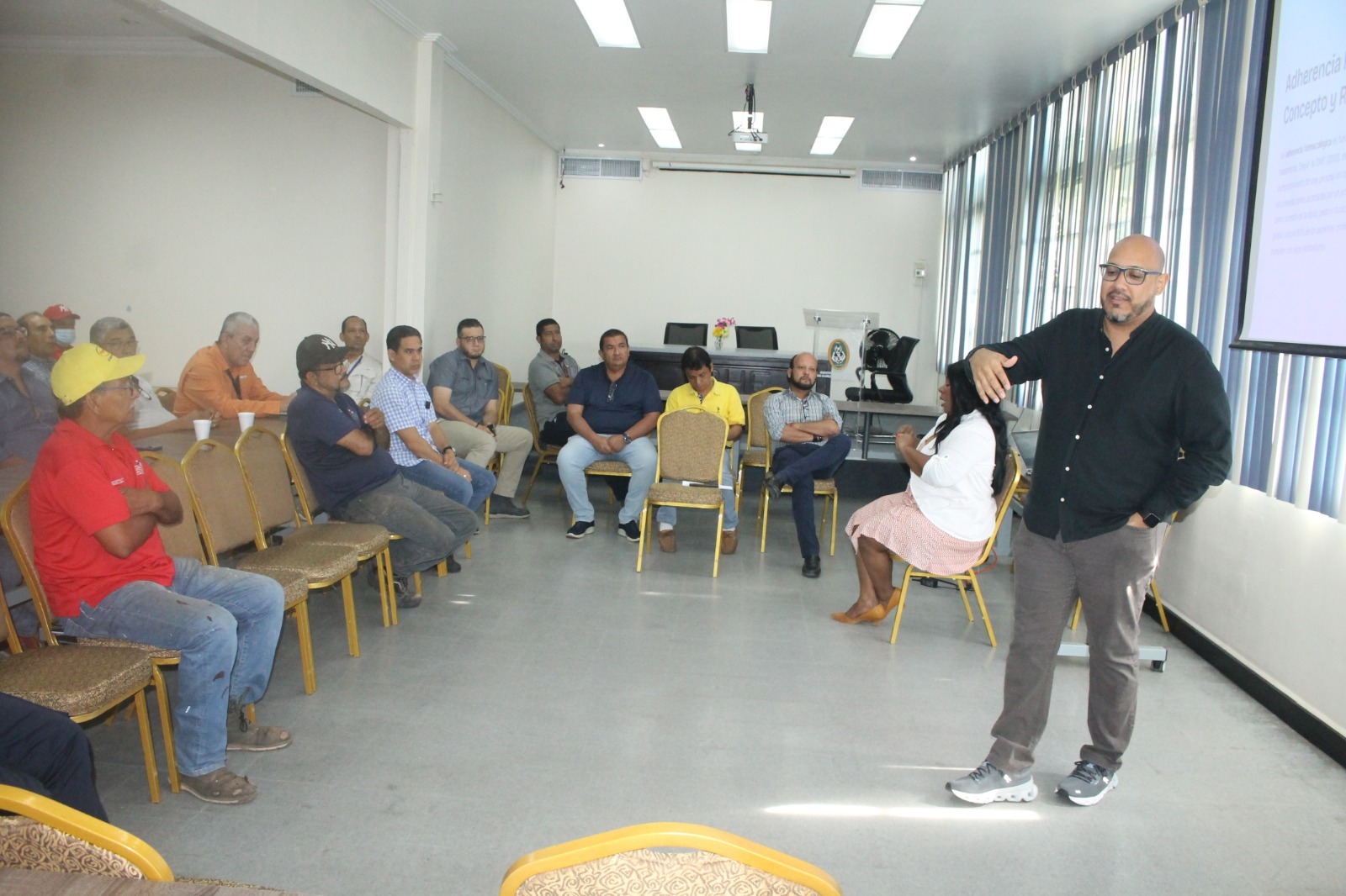 IPHE Betania impulsa campaña de salud exclusiva para hombres