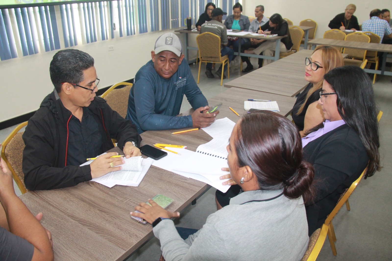 Nuevos colaboradores participan de jornada de inducción en el IPHE