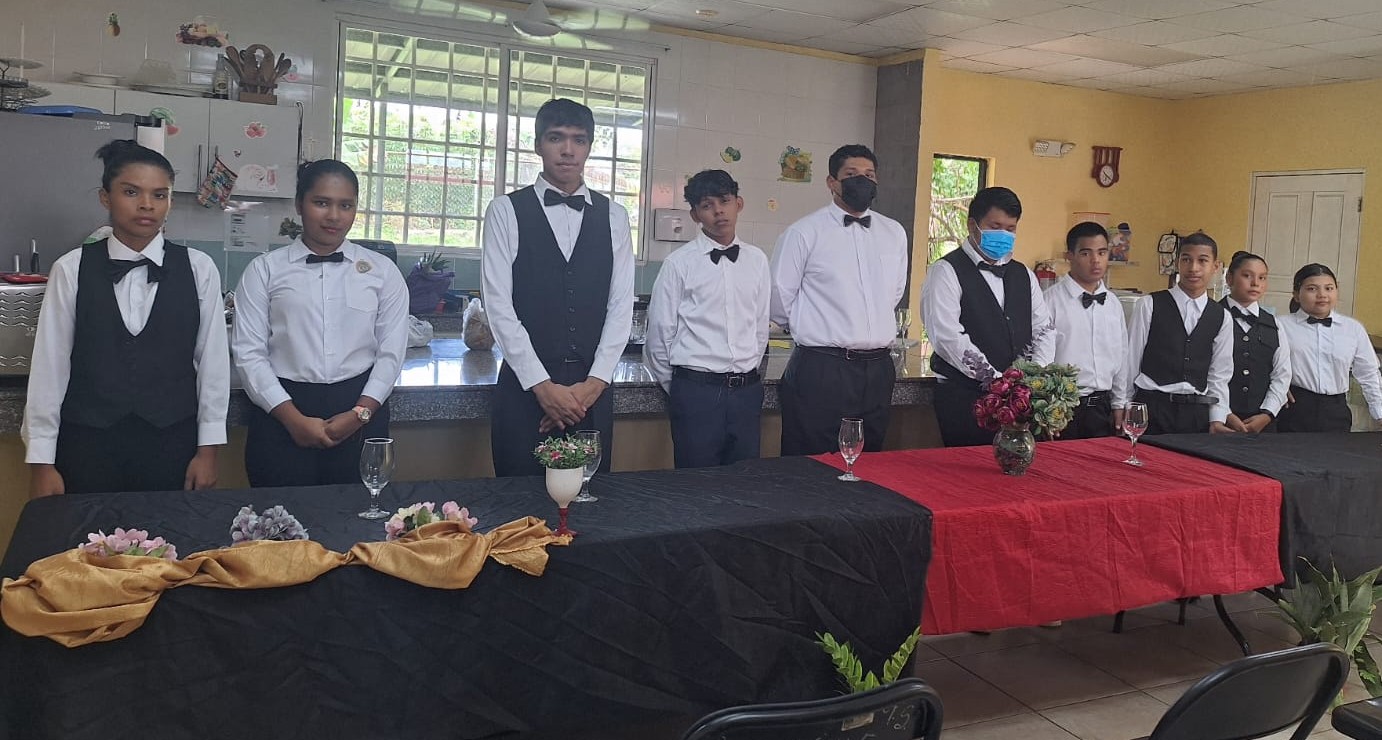 CTI Veraguas impulsa competencias laborales con mixología sin alcohol