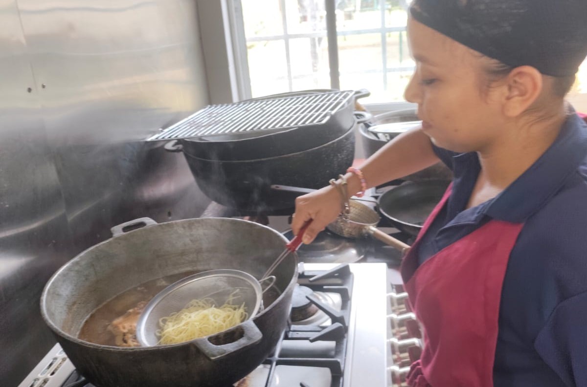 Estudiantes de Gastronomía de Chepo desarrollan competencias con taller de Ramen