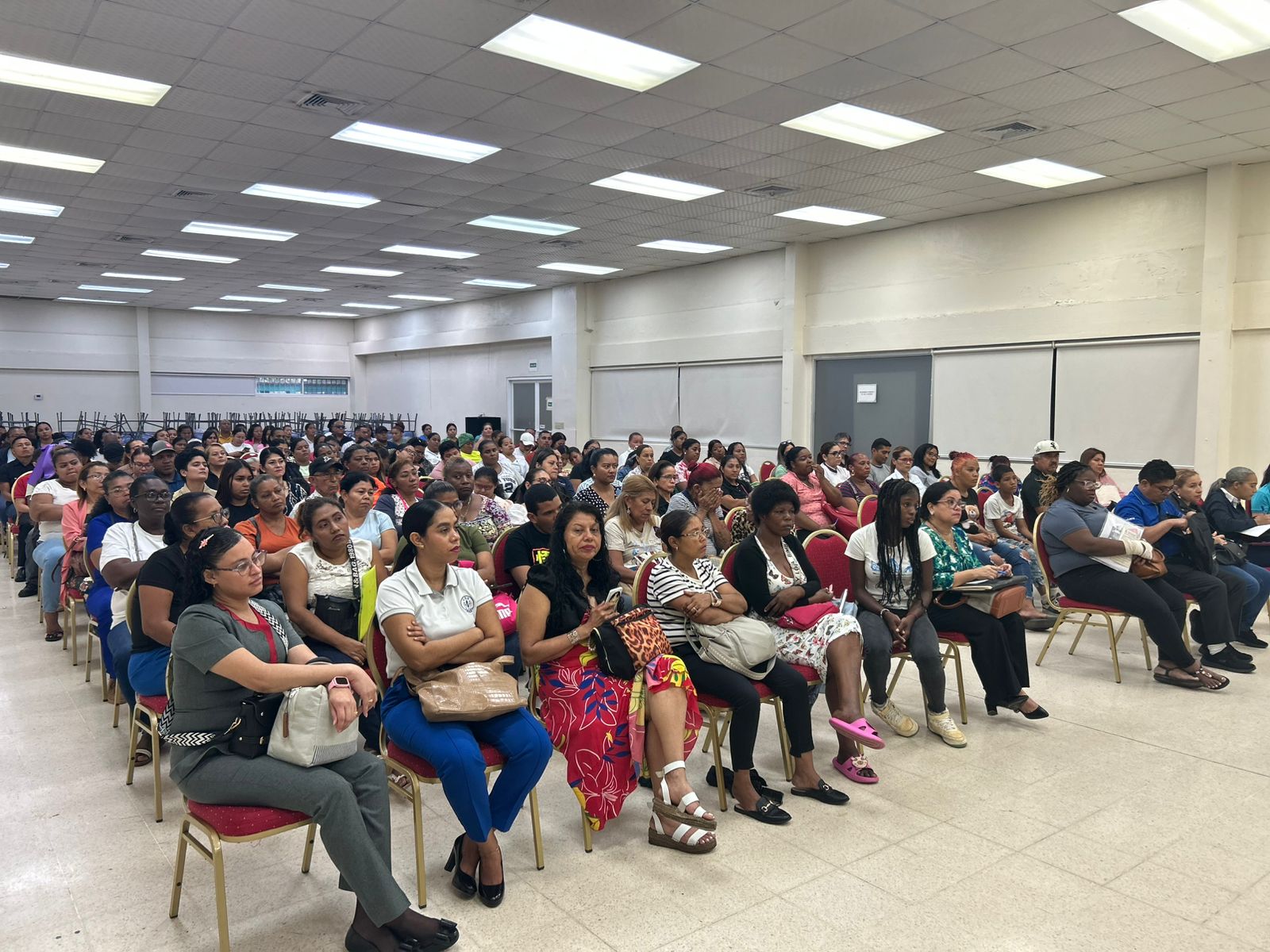 Taller “Hablemos sobre el Noviazgo” promueve relaciones saludables entre adolescentes de la EVE