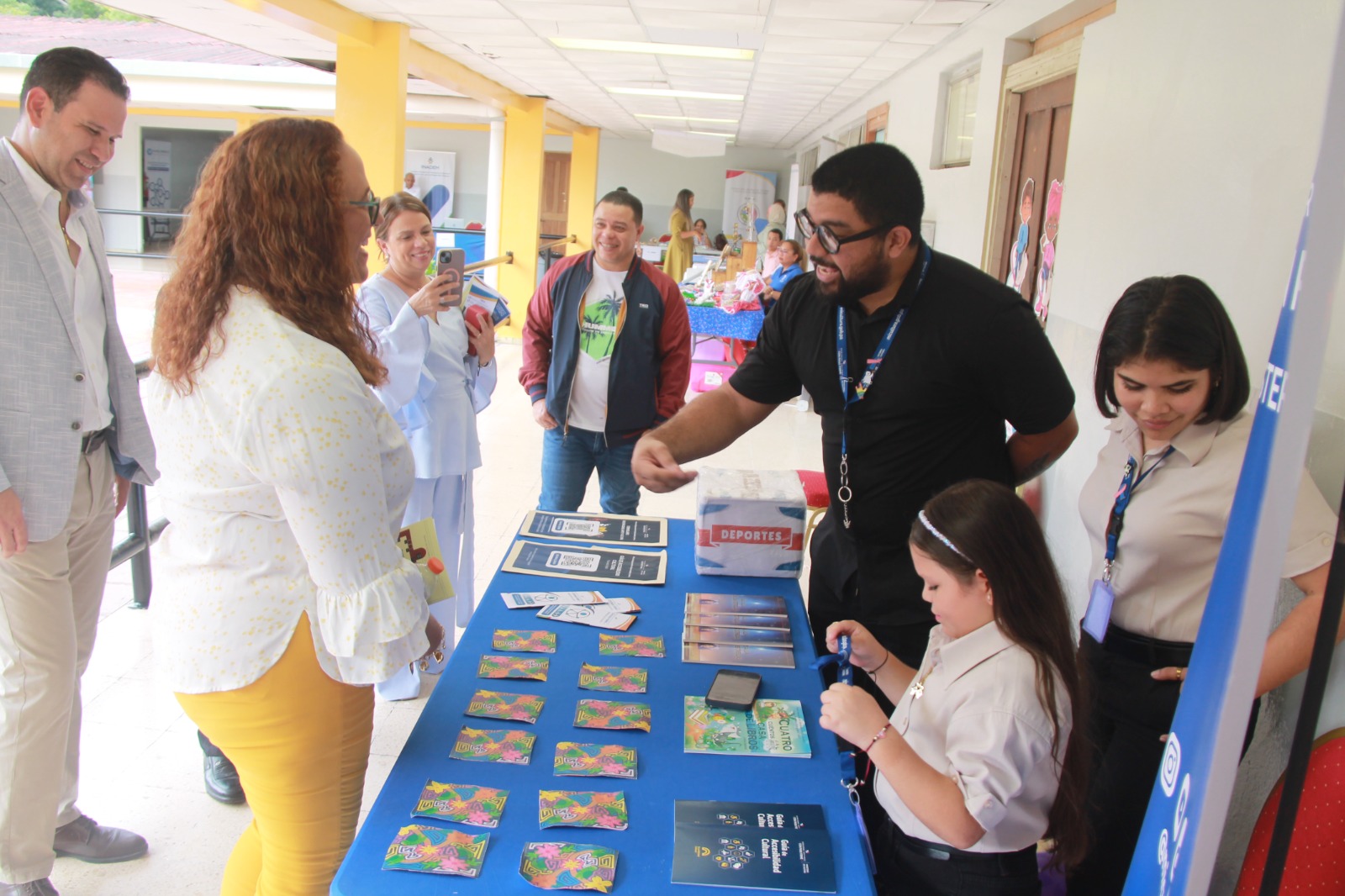 Realizan Feria de Orientación Ocupacional en la EVE.