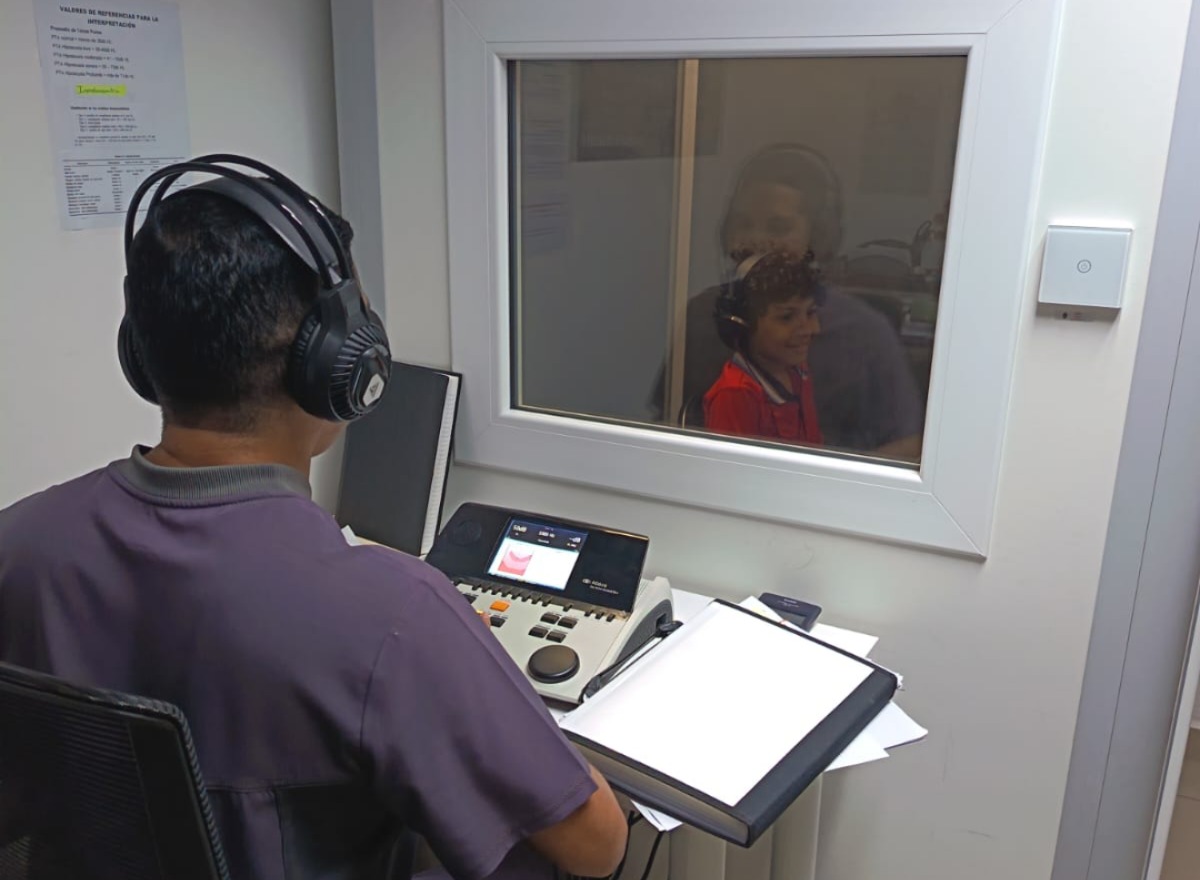 Realizan evaluaciones auditivas a estudiantes de CTI de Veraguas