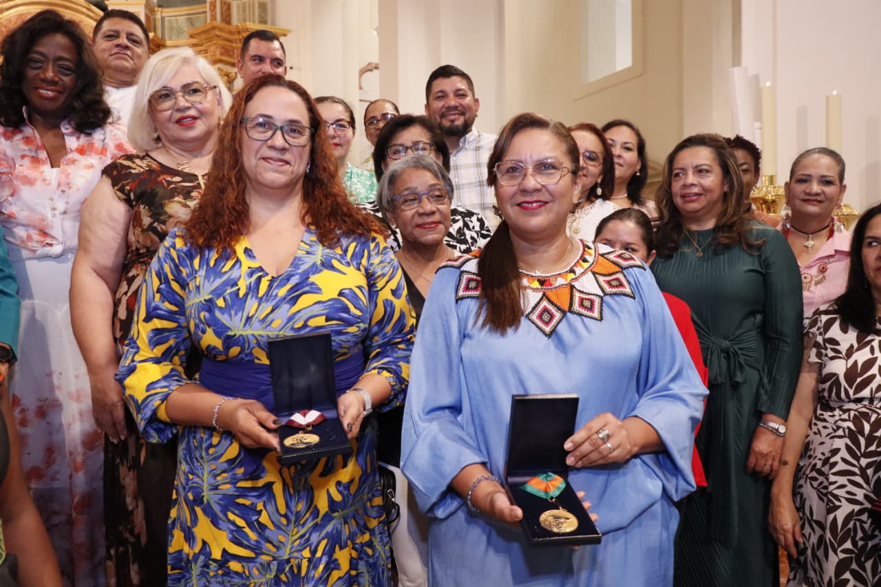 IPHE conmemora el Día del Docente y su 74 aniversario con actos de agradecimiento y solidaridad