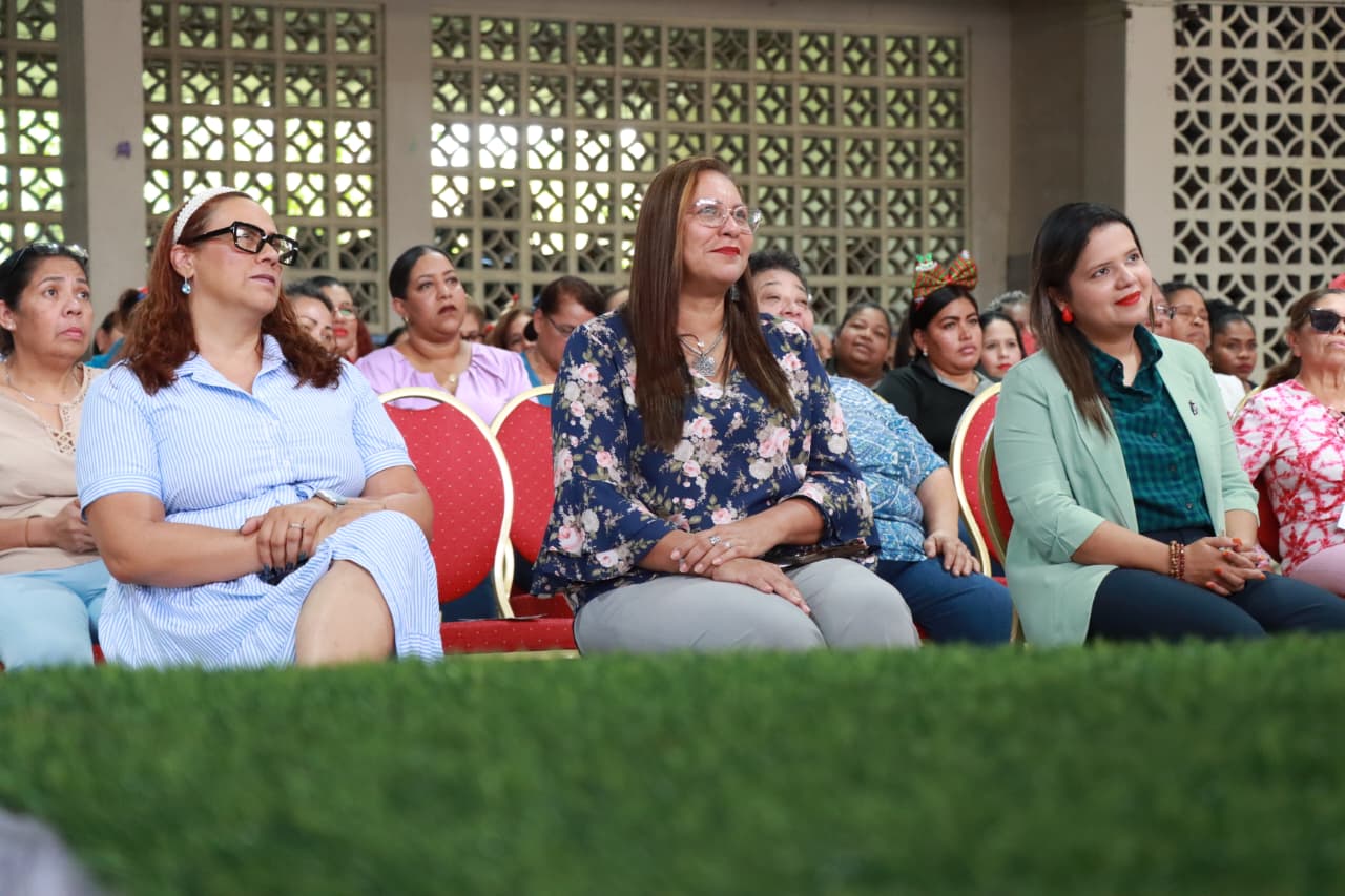 IPHE rinde homenaje a las madres colaboradoras