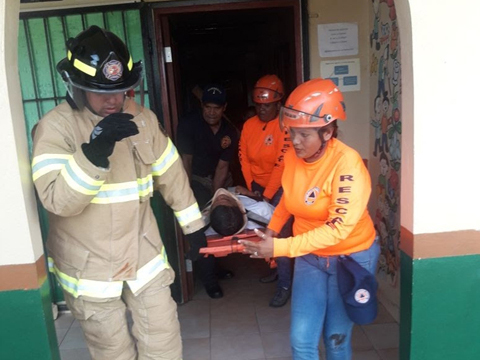 Buscan reducir riesgo de desastres en Darién
