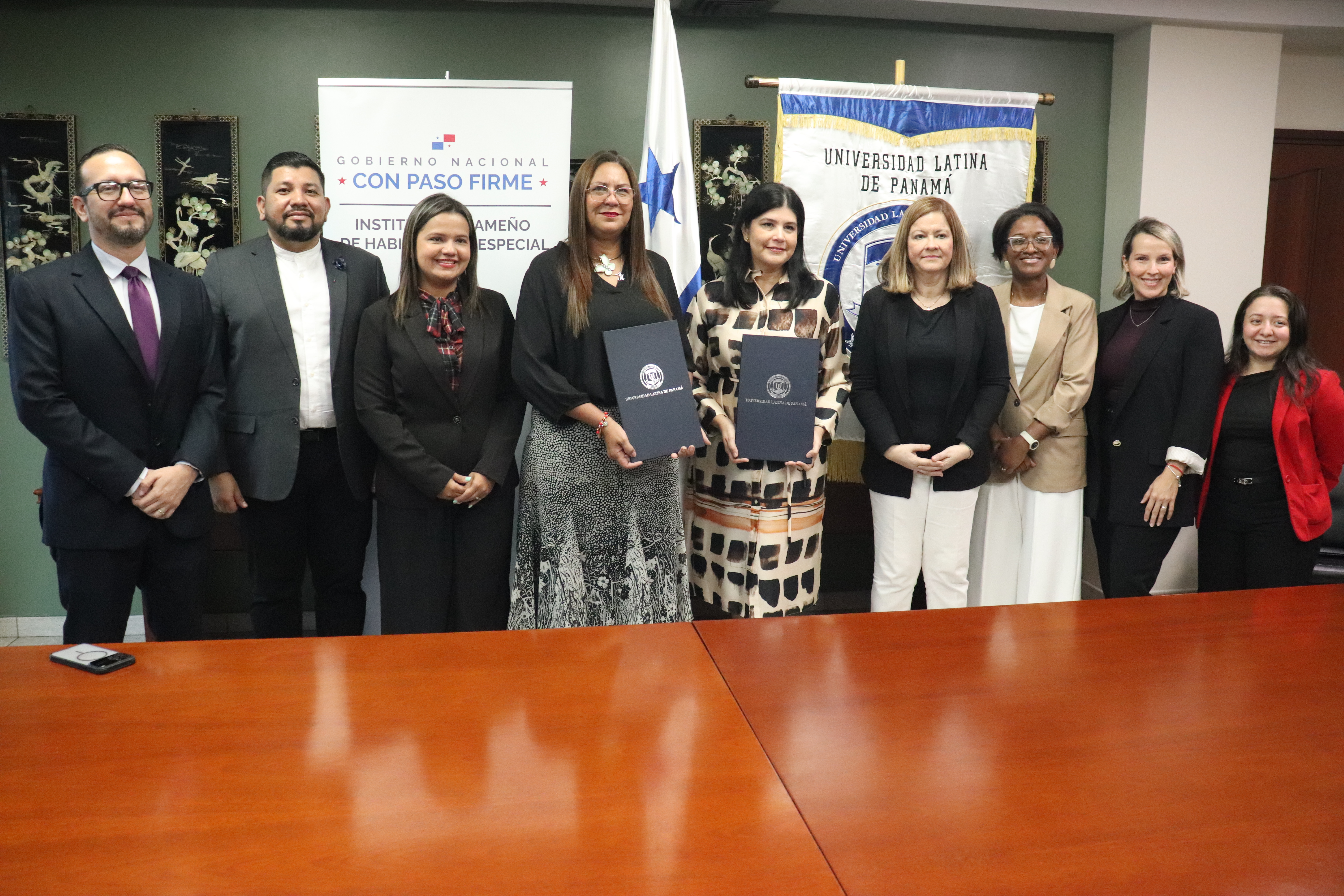 IPHE y Universidad Latina de Panamá firman Convenio Marco de Cooperación Académica