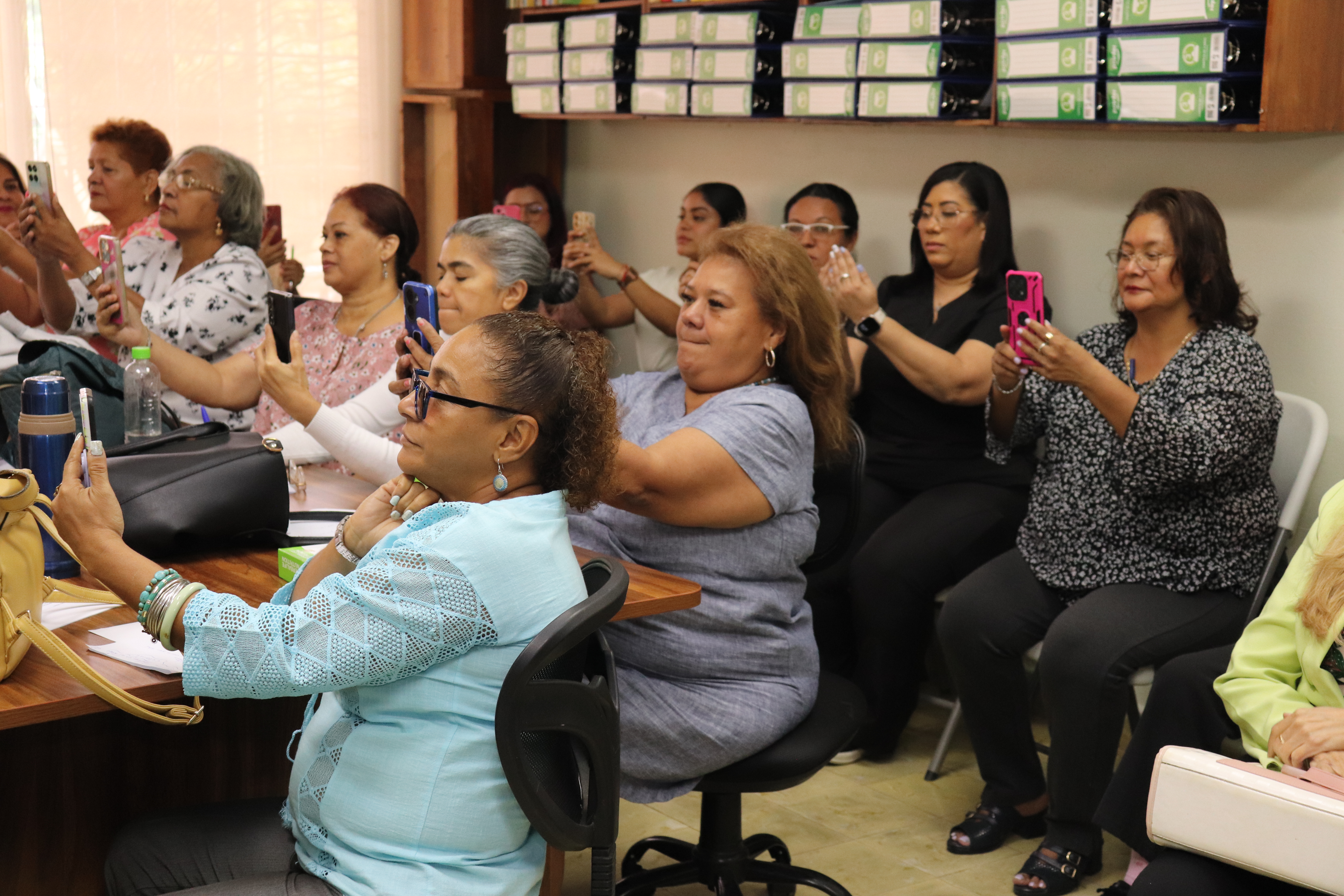 Más de 1,200 docentes y técnicos se capacitan en las Capacitaciones de Verano IPHE 2026 a nivel nacional