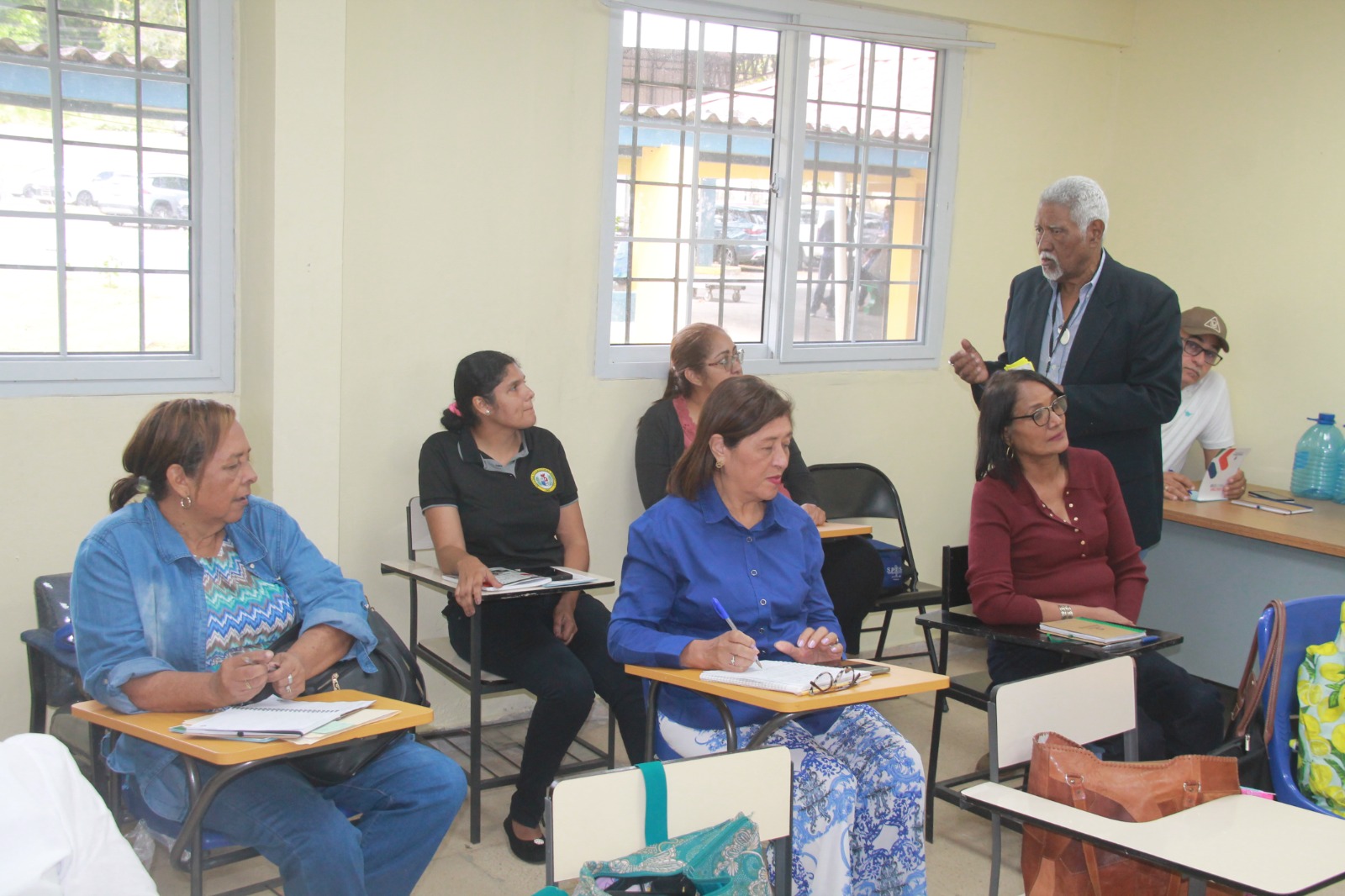 Docentes de educación especial del IPHE fortalecen competencias en Cultura Emprendedora junto al INADEH