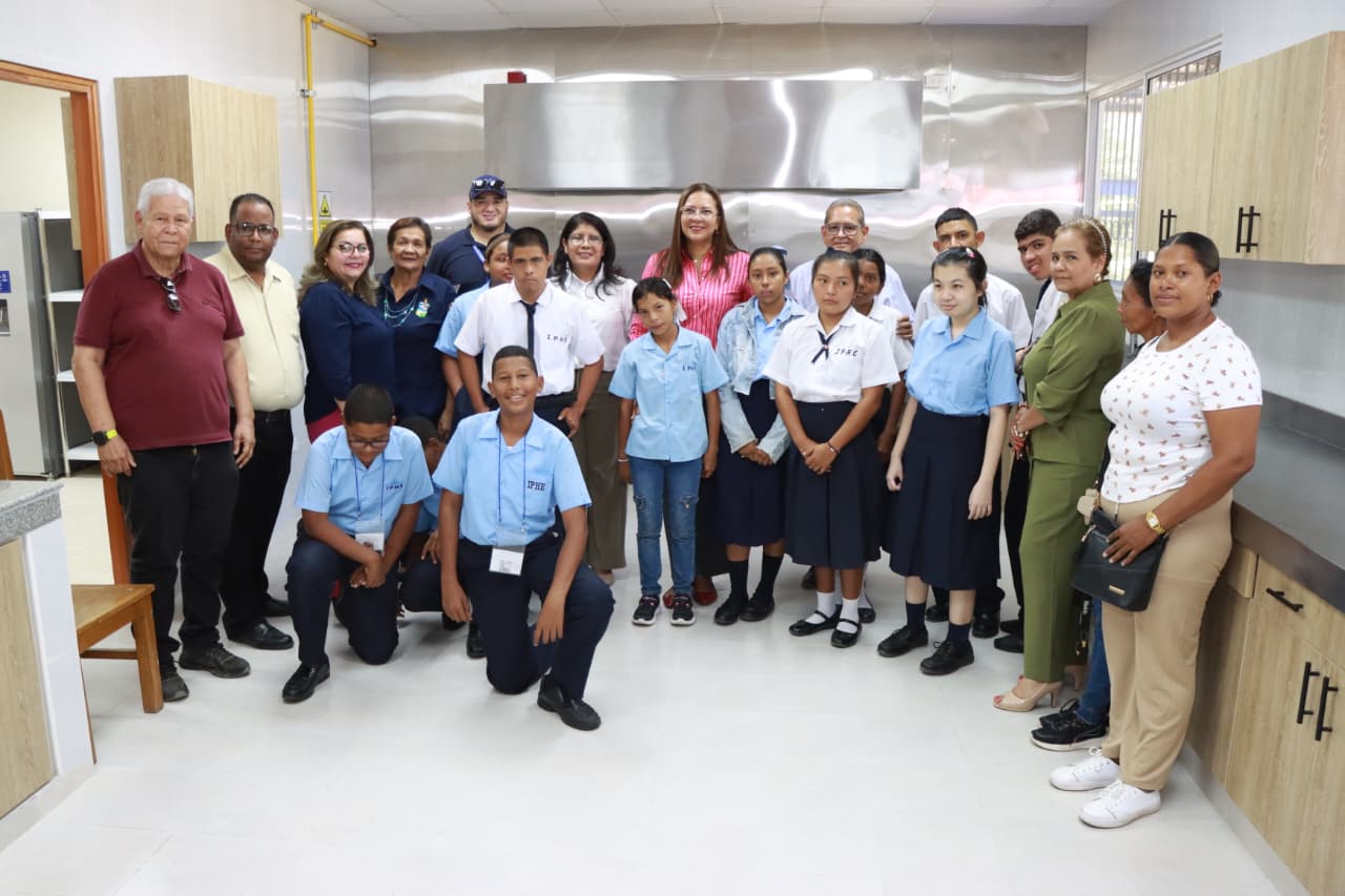 IPHE recibe adecuaciones en cocina, comedor y salón de Gastronomía en la sede de Antón