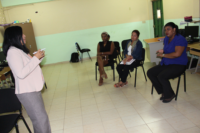 Explican beneficios de software inclusivo a docentes de IPHE Colón