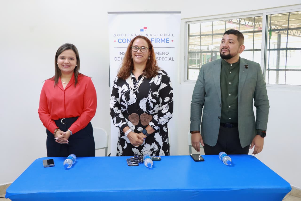 IPHE realiza panel sobre Síndrome de Down con enfoque integral en ciencia, familia e inclusión.