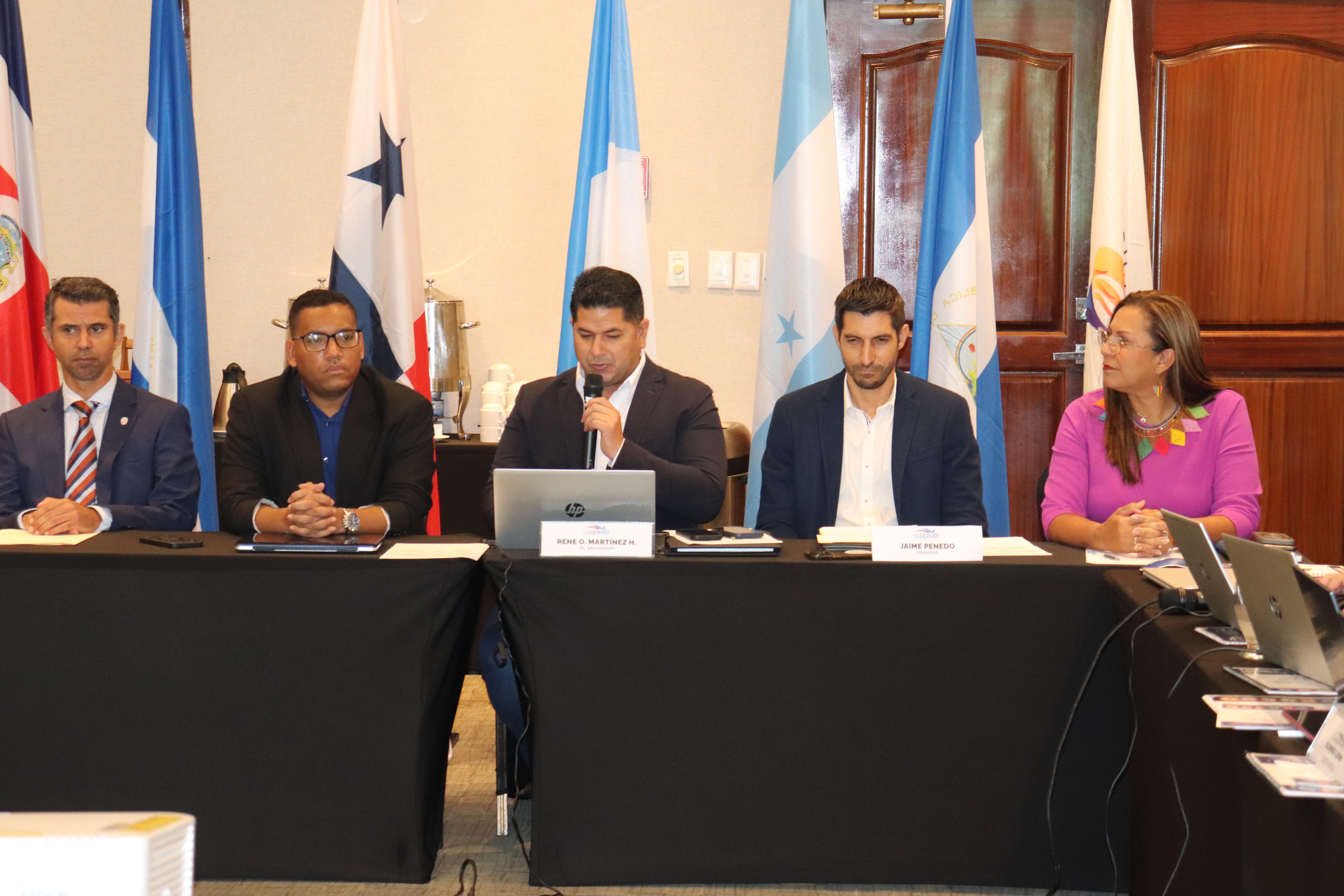 IPHE participa en La Reunión Anual de Titulares del CODICADER para fortalecer El Deporte Inclusivo.