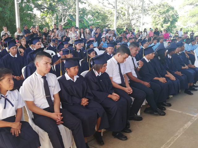 Estudiantes del IPHE de Panamá Oeste participan de acto de graduación