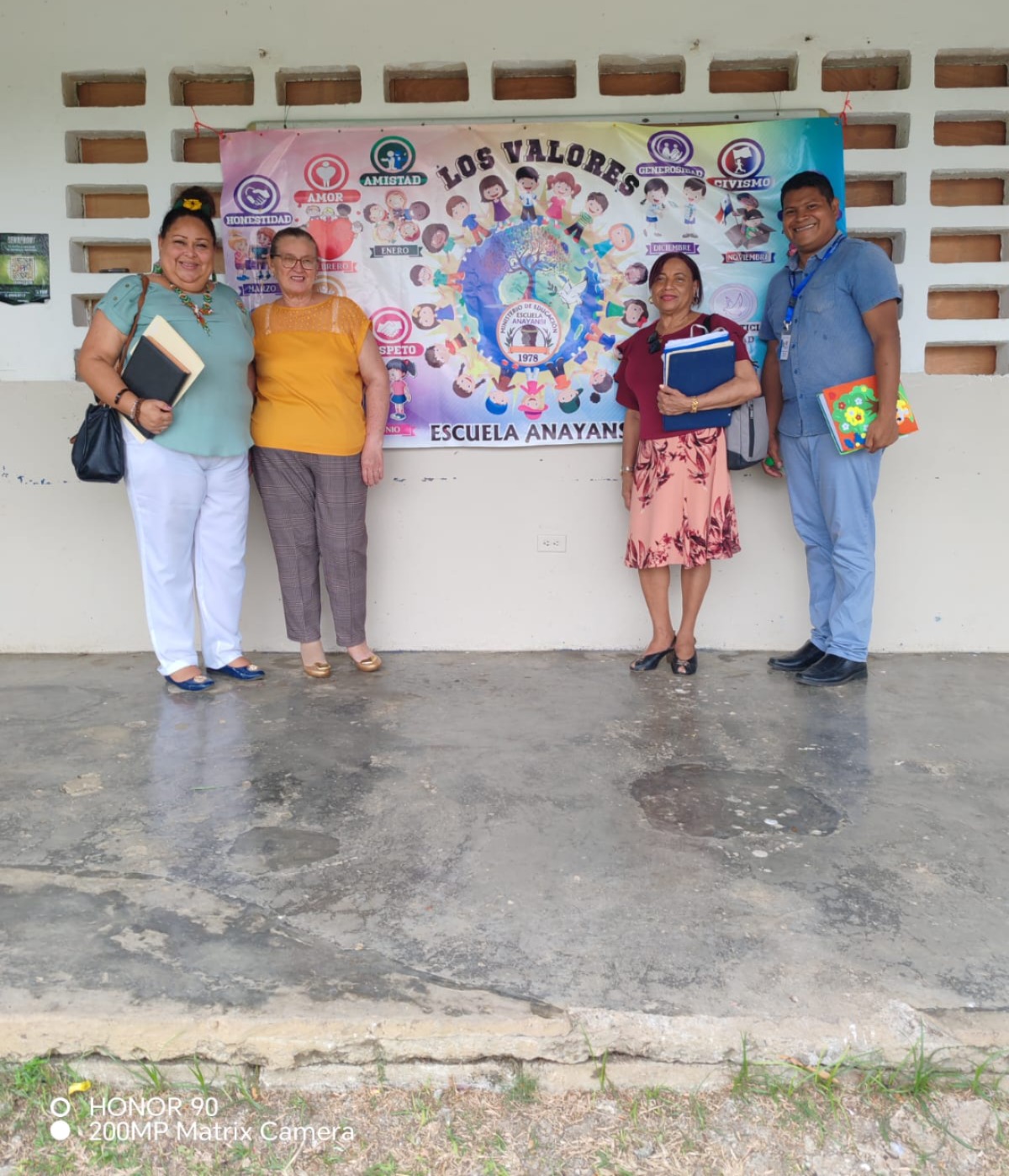 Realizan gira de supervisión a escuelas de la comunidad en Darién